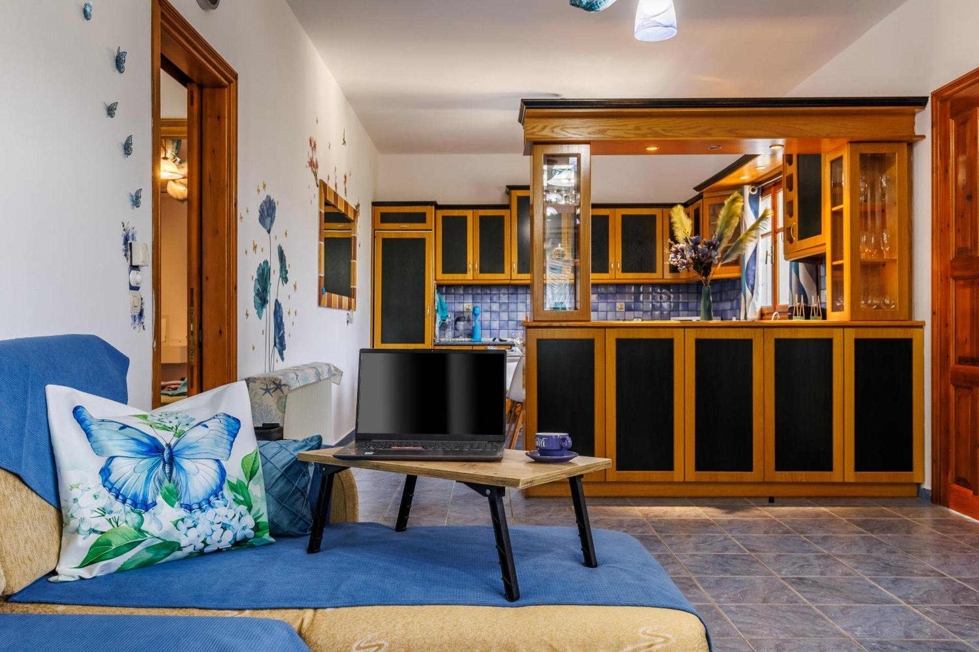Blue Butterfly Apartment สโกเปลอสทาวน์ ภายนอก รูปภาพ